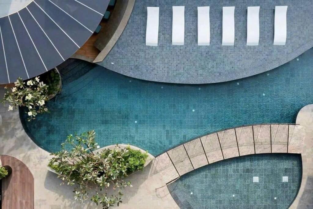 Zenity Apartel Dist 1 By Ssens Homes