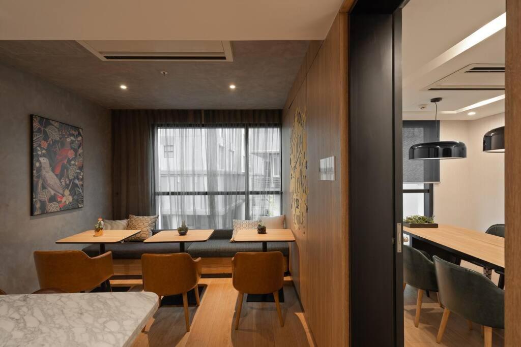 Zenity Apartel Dist 1 By Ssens Homes Apartment Ho-Chi-Minh-Stadt