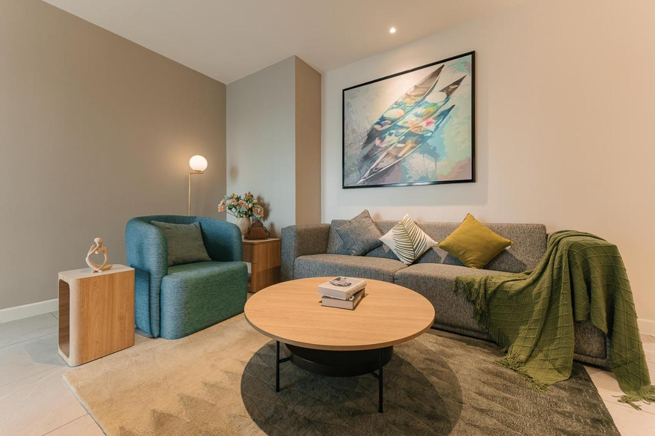Zenity Apartel Dist 1 By Ssens Homes Apartment